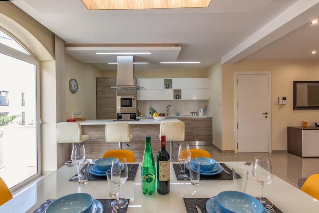 Modern 3 Bedroom Apartment Close To Paceville And Beach Is-Swieqi Exteriér fotografie