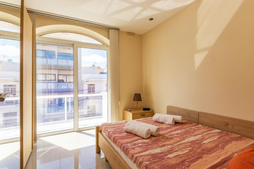 Modern 3 Bedroom Apartment Close To Paceville And Beach Is-Swieqi Exteriér fotografie